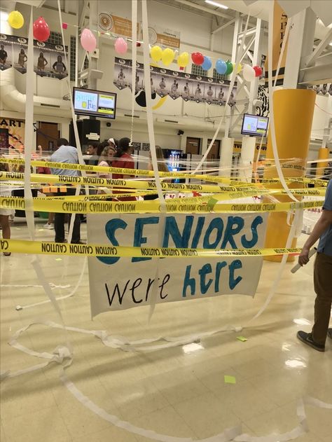 Harmless Senior Pranks, Senior Prank Ideas High Schools, Senior Pranks High School, Senior Prank Ideas, Senior Year Pranks, Best Senior Pranks, Spirit Week Ideas, School Spirit Posters, School Pranks