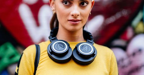 Update gives Audio Technica’s iconic M50 headphones Bluetooth, 40 hours of battery Studio Headphones, Headphones Bluetooth, Audio Technica, Digital Trends, Latest Tech, Beats Headphones, Bluetooth Headphones, High Tech, Over Ear Headphones