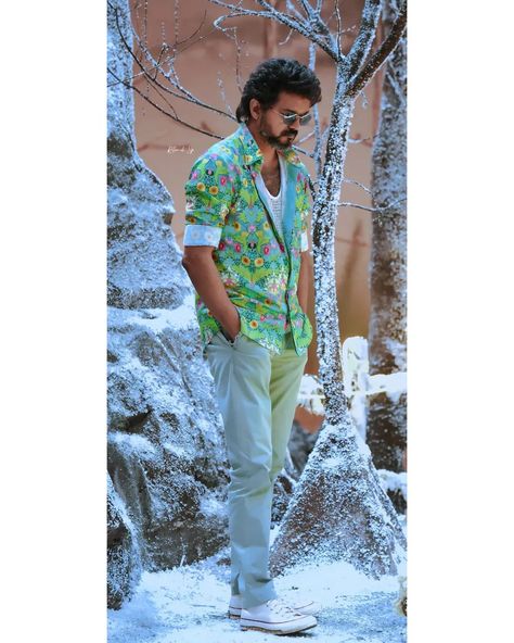 Beast Thalapathy Vijay, Thalapathy Vijay Outfits, Vetrimaran Director Wallpaper, Vijay New Photos, Vijay Thalapathy Wallpaper, Beast Vijay, Bollywood Wallpaper, Vijay Thalapathy, Actors Illustration