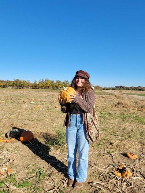 Pumpkin Photoshoot, Pumpkin Patch Outfit, Fall Lookbook, Winter Fits, Instagram Story Ideas, Fall Vibes, Lookbook, Fall Winter, Clothes