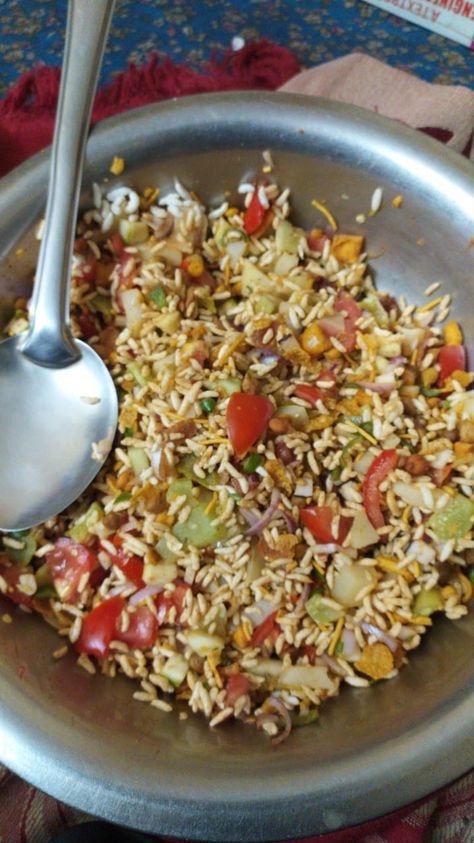 Bhel Puri Snapchat, Bengali Memes, Bts Girlfriends, Broken Shayari, Butter Masala Recipe, Delicious Food Image, Eating Food Funny, Quirky Cooking, Soul Food Dinner