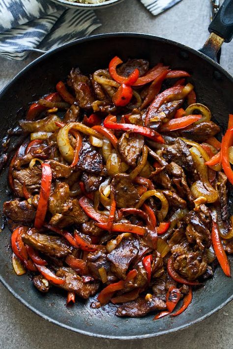 Curry Beef & Pepper Stir Fry - Cooking for Keeps Beef And Pepper Stir Fry, Pepper Stir Fry, Curry Beef, Chinese Food Recipes, Ground Sirloin, Easy Curry, For Keeps, Beef Stir Fry, Spicy Beef