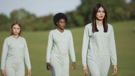 HUMANS Gemma Chan as Synthetic Mia Grand Designs New Zealand, Asian Lashes, The Best Mascara, Gemma Chan, Crazy Rich Asians, Crazy Rich, Sci Fi Shows, The Jetsons, Mascara Tips