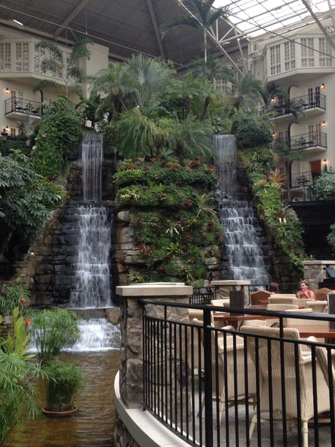 Opryland Hotel in Nashville, TN. Stayed there for my bday one year. Opryland Hotel Nashville, Opryland Hotel, Hotel Concept, Minecraft City, Vacation Usa, Fall Travel, United States Travel, Dream Destinations, Travel Aesthetic