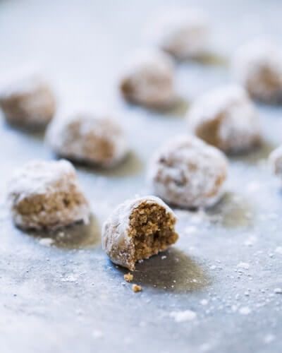 Search for "chai spice almond snowball cookie" - A Couple Cooks Healthy Holiday Cookies Recipes, Snowball Christmas Cookies, Healthy Christmas Cookies, Soft Gingerbread, Chai Spices, Spiced Almonds, A Couple Cooks, Russian Tea Cake, Soft Gingerbread Cookies