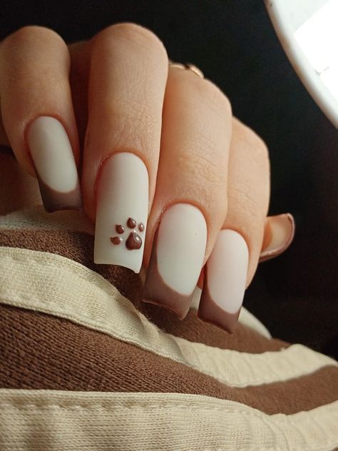 Nails With Dog Paws, Nails Dog Design, Dog Acrylic Nails, Dog Inspired Nails, Dog Nails Design, Cow Print Nail Designs, Puppy Nails, Paw Print Nails, Dog Nail Art