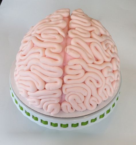 Brain Cake Brain Cake, Feed The Monster, 25th Bday, Shaped Cakes, Cake Classes, Stunning Cakes, Man Cookies, Cakes To Make, Online Tutorials