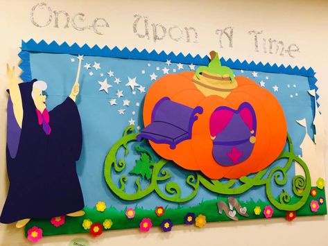 Once upon a time, the fairy godmother turned a pumpkin into a beautiful carriage. Fairy Tales Preschool, Storybook Theme, Kindergarten Anchor Charts, Fall Classroom Decorations, Fairytale Decor, Library Book Displays, Terrace Ideas, Fairy Tale Theme, Book Displays