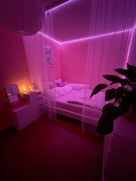 Neon Pink Room, Latina Room Aesthetic, Hot Pink Bedroom Aesthetic, Pink Wall Bedroom, Latina Room, Cozy Pink Bedroom, Neon Pink Aesthetic, Bedroom Led Lights, Hot Pink Room