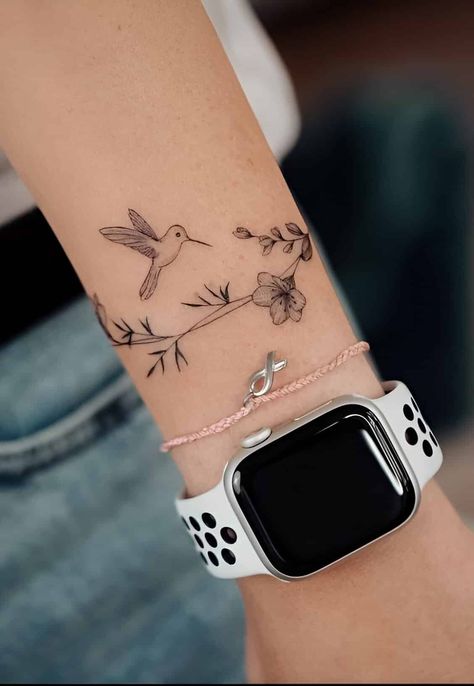 40 Feminine Mini Romantic Tattoos To Elevate Your Glam Like A Model - 83 Goth Tatoos, Romantic Tattoos, Wrist Bracelet Tattoo, Romantic Tattoo, Basic Tattoos, Trending Tattoos, Ear Tattoos, Tasteful Tattoos, Gothic Tattoo