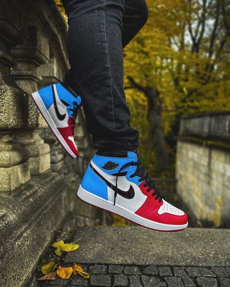 Air Jordan 1 Fearless, Jordan 1 Fearless, Basketball Hall Of Fame, Jordan 1 Outfit, Jordan Style, Jordan 1 High Og, Wings Logo, Nike Air Jordans, Air Jordan 1 Retro High Og