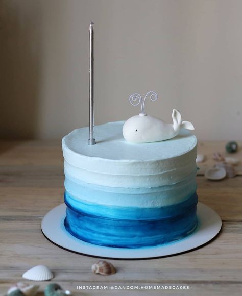 Whale Cake Ideas, Whale Birthday Theme, Fish Themed Cake, Ocean Cake Ideas, Cake Whale, Easy Cake Designs, Fish Birthday Cake, Whale Birthday Cake, Whale Birthday Party