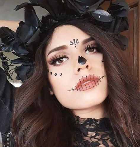 Cute Halloween Makeup, Hot Halloween Outfits, Cute Couple Halloween Costumes, Halloween Makeup Easy, Skull Makeup, Halloween Makeup Looks, Halloween Make Up, Festival Makeup, Up Halloween