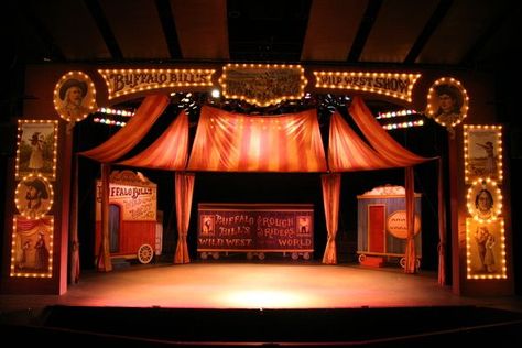 vintage stage | ... old fashioned stage trickery by designer tom ... Theater Design Stage, Cabaret Stage Design, Set Stage Design, Vintage Set Design, Theater Stage Design, Proscenium Stage, Conception Scénique, Photowall Ideas, Theater Stage