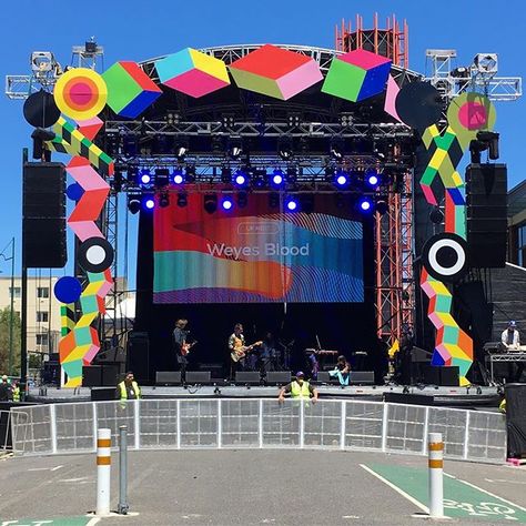 we got to do the main stage too @sugarmountainfestival, Melbourne. Project with @lukemorganuk  #supergrouplondon  .  .  .  .  .  #mainstage #3d #illusion #shapes #lukemorgan #taubmans #sugarmountainfestival #festivalart #artinstallation #spacesintoplaces #musicfestival #australia #summer #sounds #pattern #design #art #fun #moragbelonging #melbourne @petekeen #petekeen #moragmyerscough #colour #scaffold #architecture #popup #temporarystructure Scaffold Architecture, Festival Signage, Music Festival Decor, Coachella Stage, Cinema Idea, Event Booth Design, Festival Stage, 90s Theme Party, Point Of Sale Display