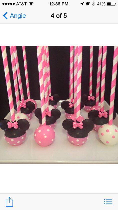 Minnie Mouse Cake Pops Pink, How To Make Minnie Mouse Cake Pops, Mini Mouse Cake Pops Ideas, Mini Mouse Cake Pop, Minnie Mouse Cakepops, Mini Mouse First Birthday, Minnie Cake Pops, Minnie Mouse Cake Pops, Γενέθλια Mickey Mouse