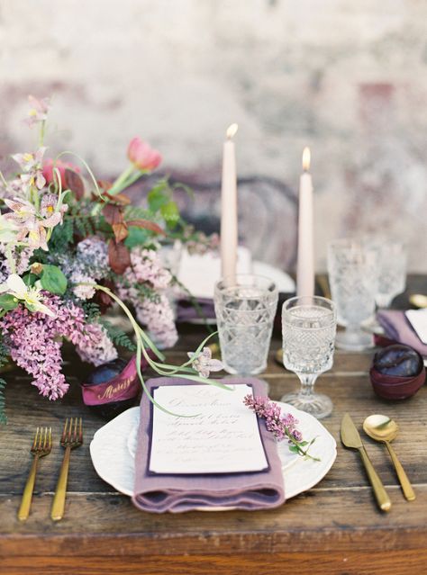 Lilacs, Cut Crystal, and Candlelight | Jessica Burke Photography | Luminous Lilac Gray Wedding Palette Lilac Gray Wedding, Violet Wedding, Gold Wedding Inspiration, Tafel Decor, Amethyst Wedding, Lilac Wedding, Purple Garden, Wedding Color Inspiration, Wedding Place Settings