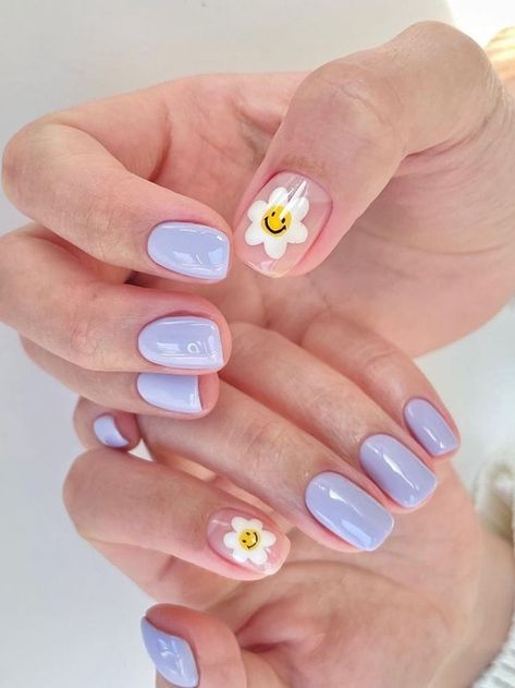 short baby blue nails with flower accent Easter Nails 2023, Designs On Nails, Easter Nails Easy, Easter Nail Art Designs, Easter Nail, Light Blue Nails, Baby Blue Nails, Easter Nail Art, Nails Easy