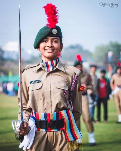 1,909 Likes, 20 Comments - 🇮🇳ncc(national cadet corps)🇮🇳 (@__ncc_all_india_friends__) on Instagram: “#ncc #rdc #2020 #love#life #indianarmy #defenceforces #follow4like #followyou#life #follow#beauty…” Ncc Cadet Wallpaper, Ncc Cadet, Incredible India Posters, National Cadet Corps, National Defence Academy, Indian Army Wallpapers, India Poster, Wallpaper Black And White, Army Images