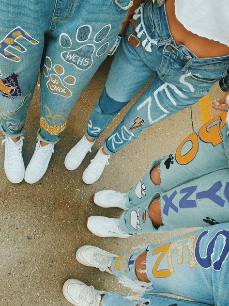 Homecoming Jeans Painted, Hoco Jeans Painted, Senior Jeans Ideas, School Spirit Face Paint, Homecoming Jeans Ideas, School Spirit Outfit, Senior Painted Jeans, Last Year Of High School, Senior Year Diy