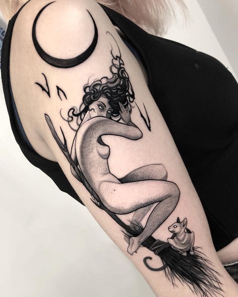 6 Witch Tattoo Ideas – Self Tattoo Dark Witch Tattoo, Witch Tattoo Ideas, Crystal Ball Tattoo, Esoteric Tattoo, Self Tattoo, Black Cat Tattoos, Witch Tattoo, Magical Powers, Spooky Tattoos