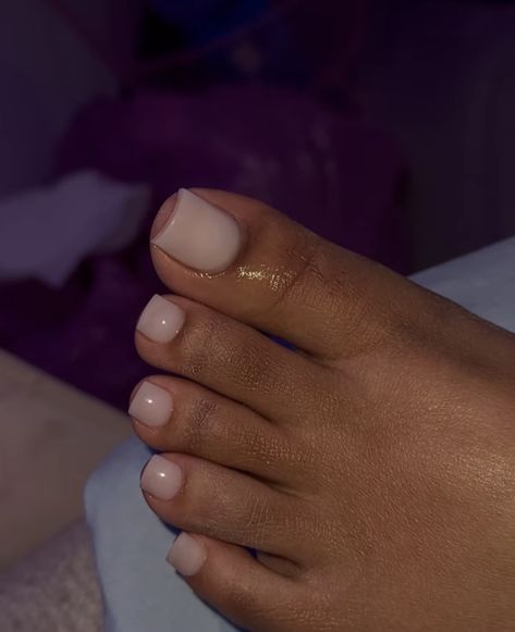 Simple Pedicure Ideas Classy, Classy Toe Nails, Nude Toe Nails, Nude Pedicure, Brown Toes, Elite Outfits, Neutral Nails Acrylic, Simple Toe Nails, Cut Nails