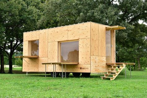 kengo kuma develops timber mobile home for a nomadic lifestyle Plywood House, Micro Cabin, Nomadic Lifestyle, Tiny Trailers, Mobile Living, Home Snow, Kengo Kuma, Japanese Architect, Micro House