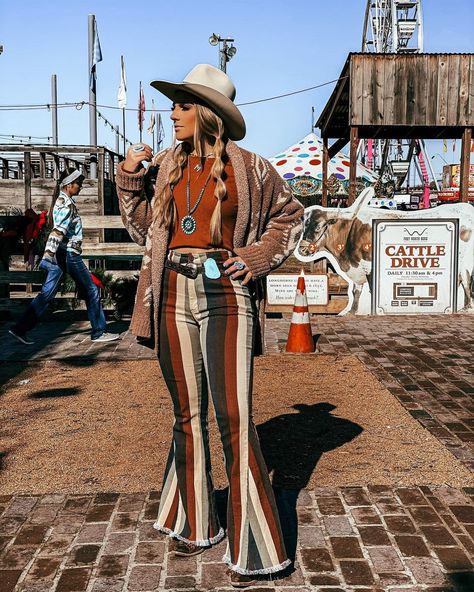 megan segree on Instagram: “i think the NFR belongs in texas.... the stockyards were too good 🤩” Bell Bottoms Country Outfit, Cute Western Outfits Plus Size, Women’s Western Dresses, Western Style Outfits Plus Size, Western Style Dresses Cowgirl Fashion, Womens Western Fashion Country, Punchy Western Outfits Plus Size, Western Fashion Plus Size, Stockyards Fort Worth Outfit Winter