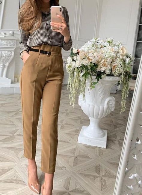 97d0145823aeb8ed80617be62e08bdccdesc51299923ri Formal Trousers Women, Formal Pants Women, Dress Pants Outfits, High Waisted Pants Outfit, Peg Pants, Formal Pants, Pants Outfits, Pants Vintage, Casual Belt