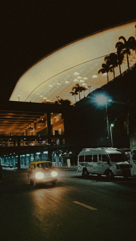 P-4 Parking Level of Chhatrapati Shivaji International Airport, Mumbai, India.   #mumbai #airport #boeing #ranbirkapoor #airportoutfit #chhatrapatishivaji #aviationphotography #love #international #plane #bnw #candid #traffic #aviation #streetsofindia #streetsofmumbai #bombay #maharastra #color #cinematic #road #taxi #moody #vintage #manthansolanki #street #photographers #streetphotography Mumbai Street Snap, Mumbai Airport Aesthetic, Chhatrapati Shivaji International Airport, Hanuman Hd, Air Port Outfit, Snap Streaks, Moody Vintage, Hanuman Hd Wallpaper, Airport Aesthetic