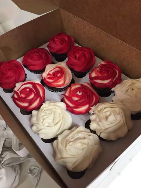 Red Cupcakes Aesthetic, Painting The Roses Red Cupcakes, Red Queen Birthday Party, Sweet 16 Party Ideas Themes Red, Rose Themed Birthday Party Decorations, Red Treats For Party, White And Red Birthday Theme, Red Roses Party Theme, Rose Themed Food