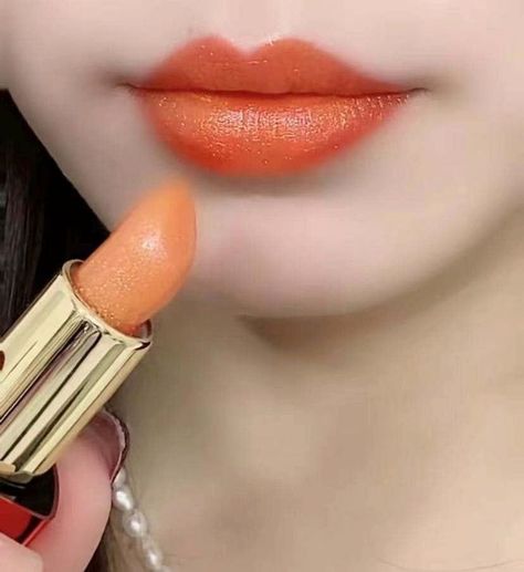 Orange Lipgloss, Carrot Colour, Lipstick Liner, Orange Lipstick, Color Lipstick, Lipstick Art, Indian Jewelry Sets, Beauty Makeup Tips, Velvet Matte