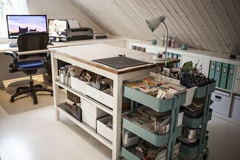 Marleene Craft Room - CRAFTY STORAGE Craft Room Attic, Kallax Office, Stenstorp Kitchen Island, Raskog Ikea, Ikea Fans, Room Attic, Rangement Art, Rolling Carts, Organized Workspace