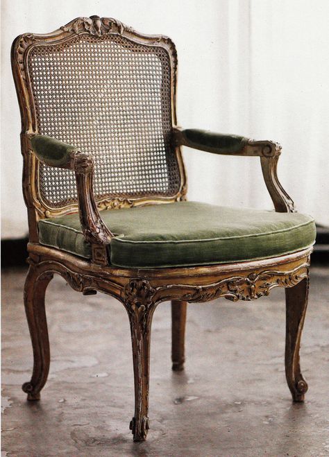 Circa 1880 Louis XV-style chair Colonial Furniture, Antique French Furniture, French Style Furniture, Dream Furniture, Classic Living Room, French Chairs, Antique Chairs, French Furniture, French Decor