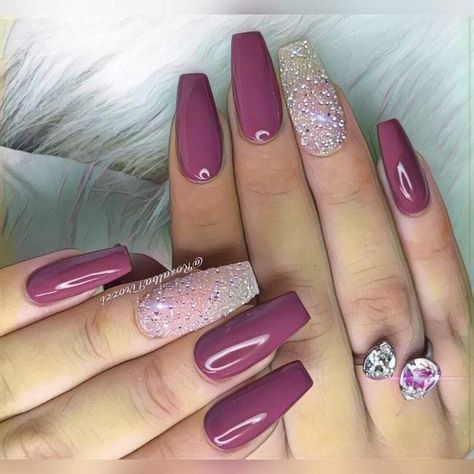 Chianti Nails, Valentine Nail Colors, Dusty Rose Nails Acrylic, Pink Mauve Nails, Dark Mauve Nails, Dusty Pink Nails Design, Dusty Rose Nails Design, Mauve Nails Design, Dusty Rose Nails