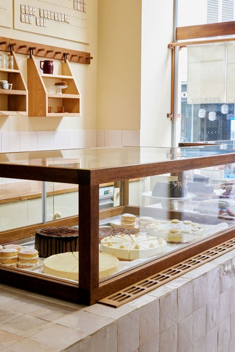 GT – Minoofi Bakery Boutique Patisserie, Modern Bakery, Japanese Bakery, Cafe Display, Bakery Display Case, Pastry Display, Bakery Shop Design, Sweet Cafe, Bakery Store