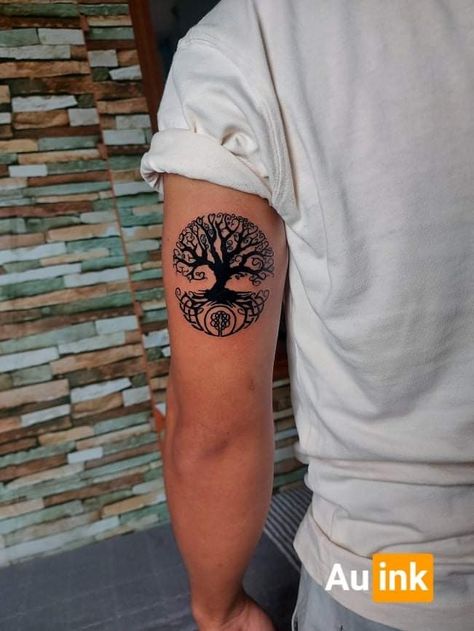 All about Norse mythology World Tree Tattoo Norse Mythology, Norse Tree Of Life, Yggdrasil Tattoo, Circular Tattoo, Valkyrie Tattoo, World Tree, Circle Tattoos, Celtic Tattoo, Ash Tree