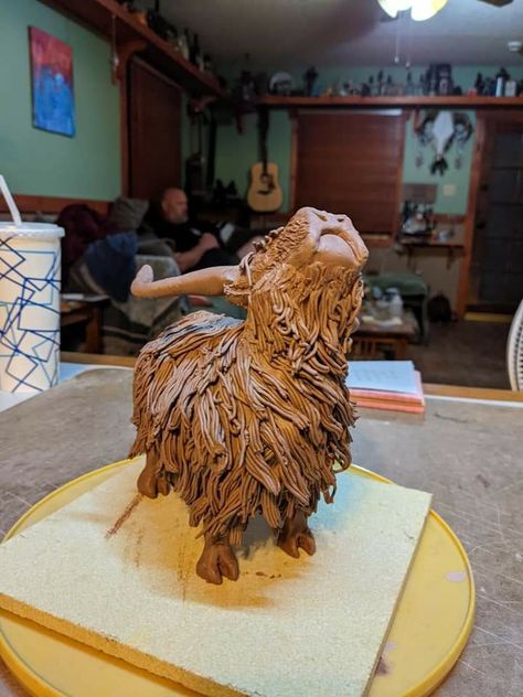 Highland Cow Sculpture, Clay Chickens, Pottery Photography, Highland Bull, Pottery Animals, Ceramic Art Sculpture, Slab Pottery, Diy Pottery, Ceramics Pottery Art