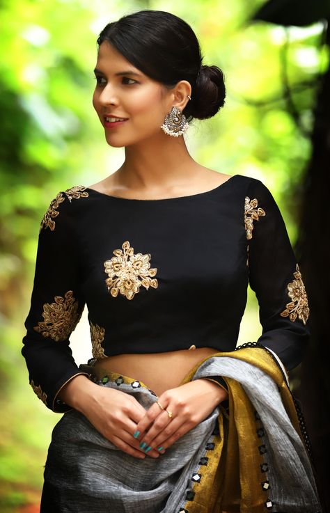 black blouse designs Black Saree Blouse Designs, Black Saree Blouse, Black Blouse Designs, Black Blouses, Saree Blouse Neck Designs, Blouse Back Neck Designs, Sari Blouse Designs, Blouse Designs Indian, Blouse Designs Silk