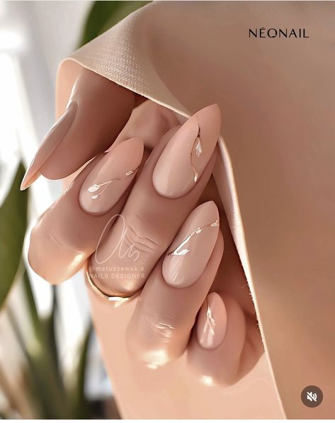 Elegant Touch Nails, Nail Designs Pictures, Golden Nails, Milky Nails, Summer Nail Designs, Nude Nail Designs, Short Acrylic Nails Designs, Neutral Nails, Elegant Nails