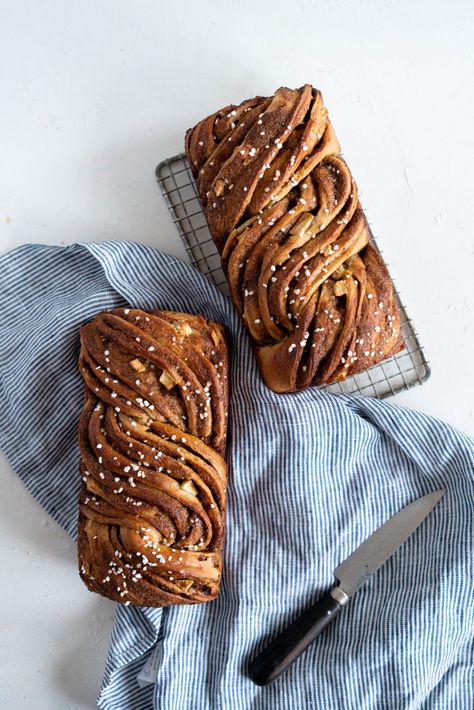 Apple and Cardamom Babka Cardamom Babka, Babka Bread, Cloudy Kitchen, Babka Recipe, Breads & Buns, Holiday Cookie Recipes, Baking Project, Fresh Apples, Seasonal Recipes