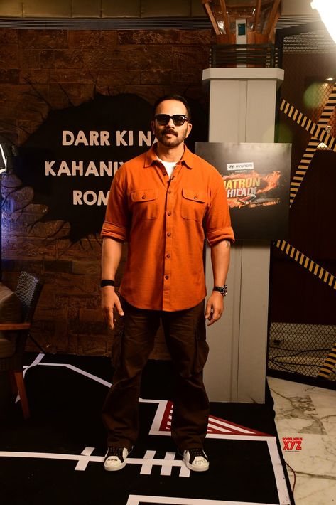 Rohit Shetty At J W Marriott - Gallery

 #RohitShetty #JWMarriott Rohit Shetty Pics, Rohit Saraf In Traditional, Rohit Sharma Mumbai Indians Hd, Rohit Sharma Retirement, Rohit Zinjurke Photo Hd, Box Office Movie, Rohit Shetty, Office Movie, Movie Schedule