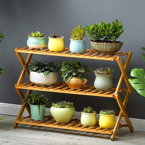 Plant Shelves Outdoor, Pallet Garden Benches, Cheap Flower Pots, Support Pour Plante, Pallet Planter, Wooden Plant Stands, Diy Plant Stand, Diy Upcycling, Pallet Garden