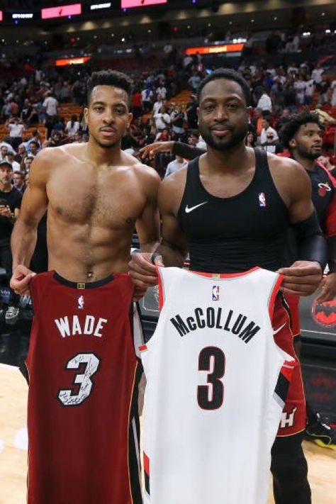 CJ McCollum and Dwyane Wade. Cj Mccollum, Nba Superstars, Basketball Drawings, Dwayne Wade, Bacon Cauliflower, African American Beauty, Nba Basketball Art, Nba Miami Heat, Nba Jerseys