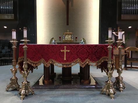 Catholic Altar Cloth for Pentecost . Epiphany Of The Lord Catholic Church . Katy, Tx. Epiphany Of The Lord, Liturgical Colours, Catholic Altar, Church Altar, Altar Design, Church Decorations, Church Stage Design, Church Stage, Altar Table