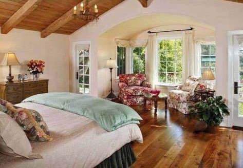 Mediterranean Bedroom, Bedroom Traditional, Dekorasi Kamar Tidur, Traditional Bedroom, Design Del Prodotto, The Ceiling, Dream Rooms, Dream House Decor, Beautiful Bedrooms