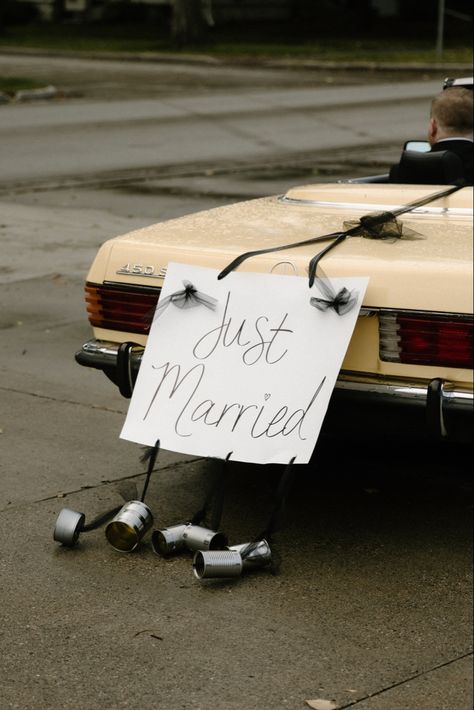 Just married sign! #fashion #wedding #weddingideas #aesthetic Wedding Car Exit, Just Married Sign For Car, Getting Married Aesthetic, Just Married Aesthetic, Just Married Cans, Just Married Car Ideas, Married Life Aesthetic, Just Married Car Sign, Married Aesthetic