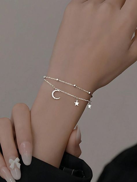 1pc Fashion Sterling Silver Moon & Star Charm Chain Bracelet For Women For Daily Commute Holiday | SHEIN USA Cute Korean Jewelry, Cute Silver Jewelry Aesthetic, Silver Body Jewelry, Temu Jewelry, Silver Chains For Women, Korean Bracelet, Quinceanera Jewelry, Bracelet Star, Chain Bracelet For Women