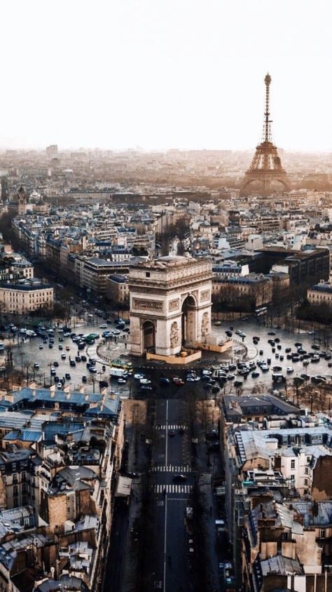 Eiffel Tower In Paris, Tower In Paris, Beautiful Paris, Paris Jackson, Voyage Europe, Destination Voyage, Paris Eiffel Tower, The Eiffel Tower, Paris Saint-germain