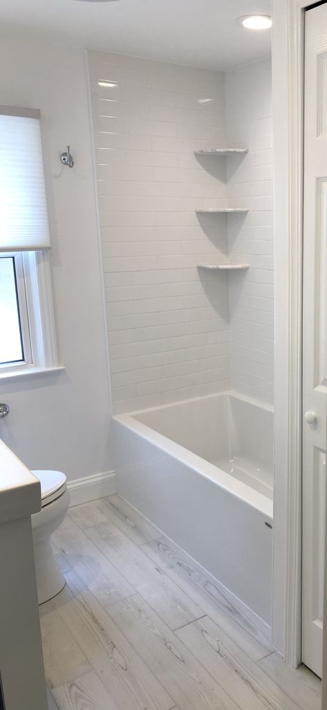 White Bathroom Tile Combinations, Bathroom Porcelain Tile Combinations, White Floor Bathroom Ideas, White Flooring Bathroom, Bathroom Tile Ideas Timeless, White Bathroom With Bathtub, Simple Bathroom Floor Tile, Neutral Bathroom Floor, White Bathroom Flooring